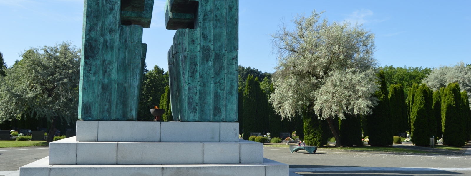 OBAVIJEST O RADNOV VREMENU SLUŽBE ZA KORISNIKE GRADSKIH GROBLJA