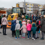 Radoznali mališani u obilasku